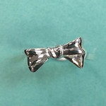 R 055007 Bowtie Ring - Size 5