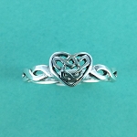 R 055511 Celtic Heart Ring - Size 6