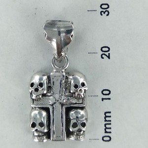 Four Skull Cross Pendant #021850